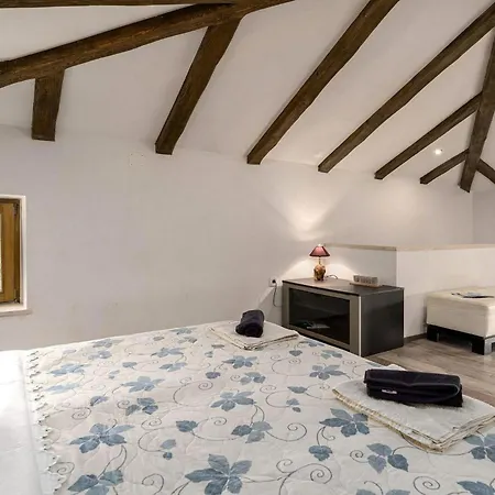 Tatil Evi Paris Poreč