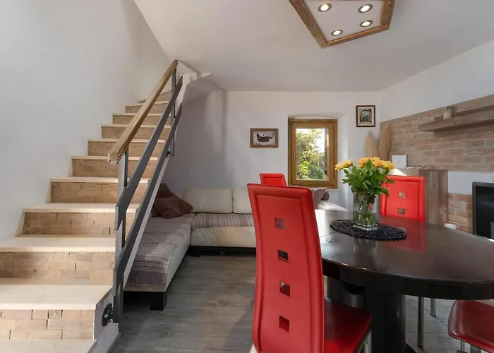 Paris 펜션 포레치